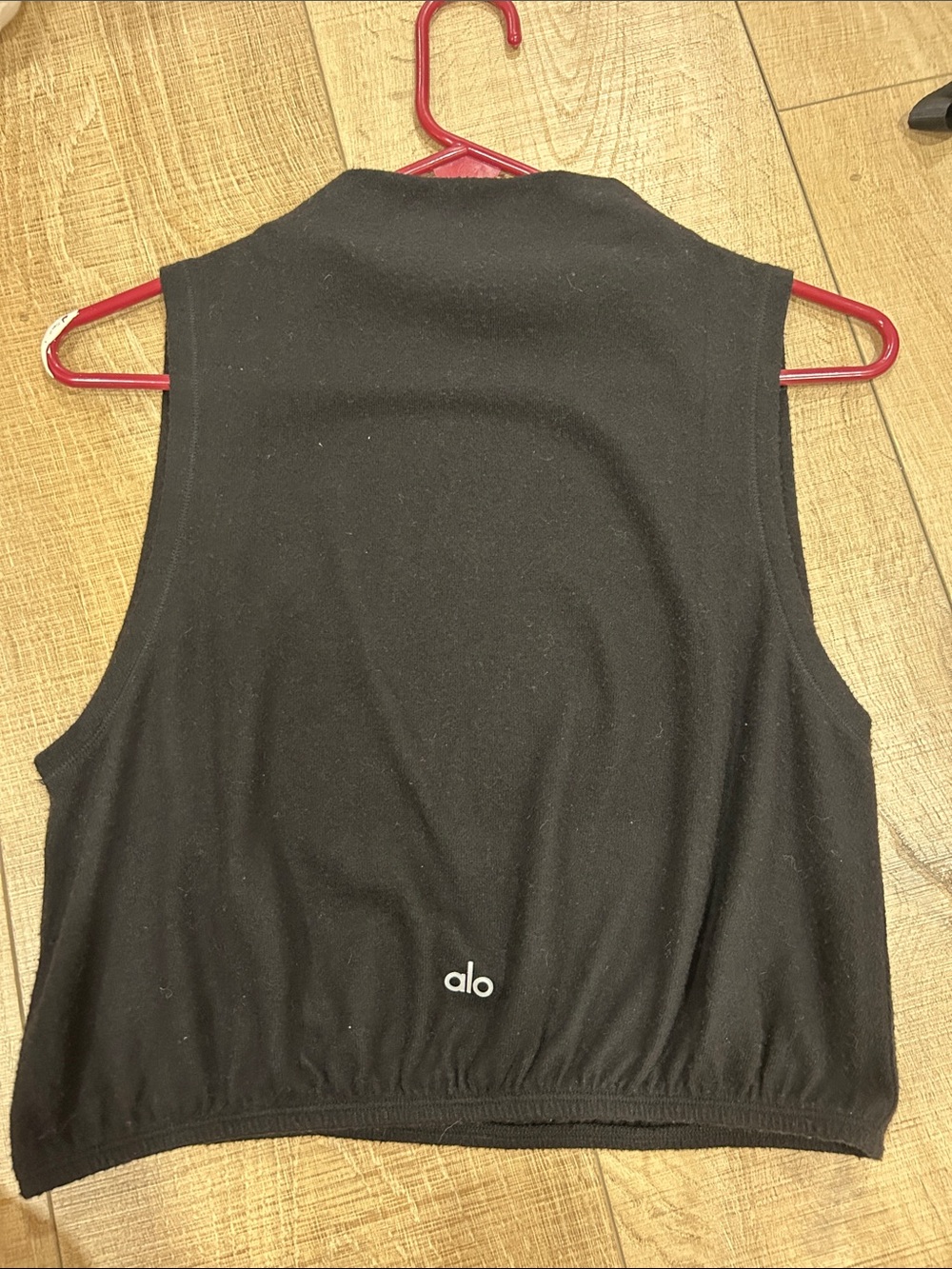 ALO Yoga Black Cropped Athletic Tank